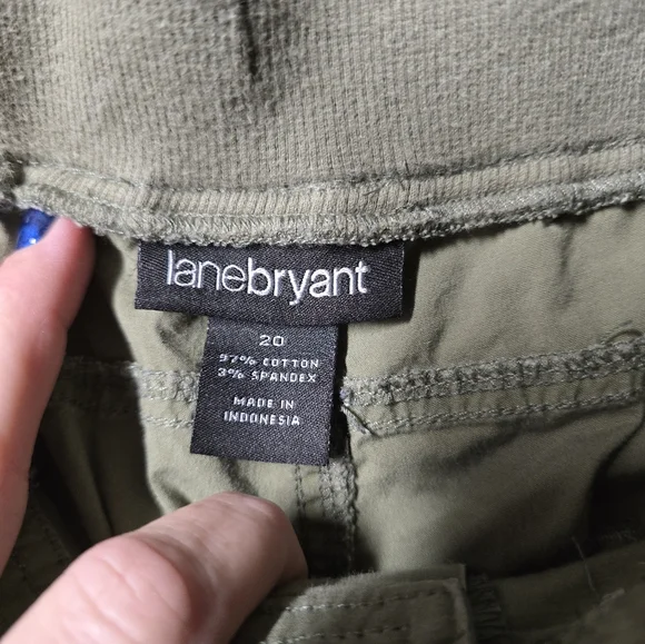 Lane Bryant Khaki Green Cargo Shorts Adjustable Length Plus Size 20 - Picture 2 of 8